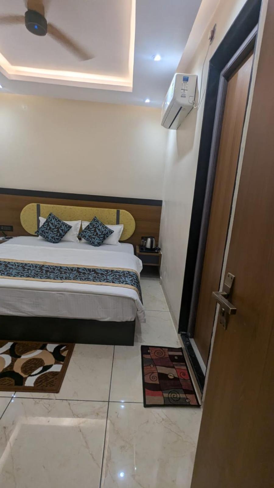 Hotel Shakuntla Palace - 400 Meters Away From Vishnu Pad Temple 7 Mins Walk Gaya Eksteriør bilde