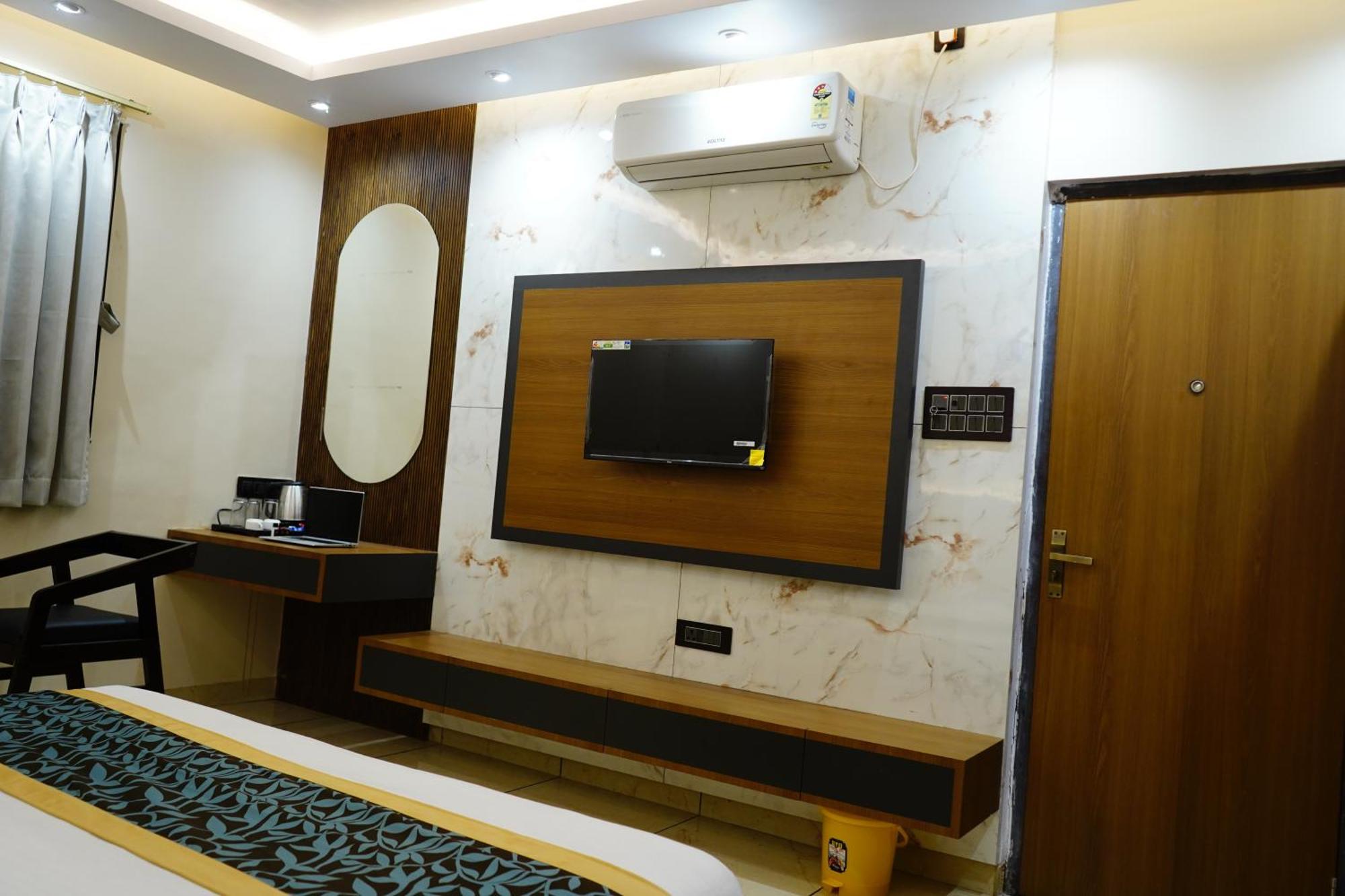 Hotel Shakuntla Palace - 400 Meters Away From Vishnu Pad Temple 7 Mins Walk Gaya Eksteriør bilde