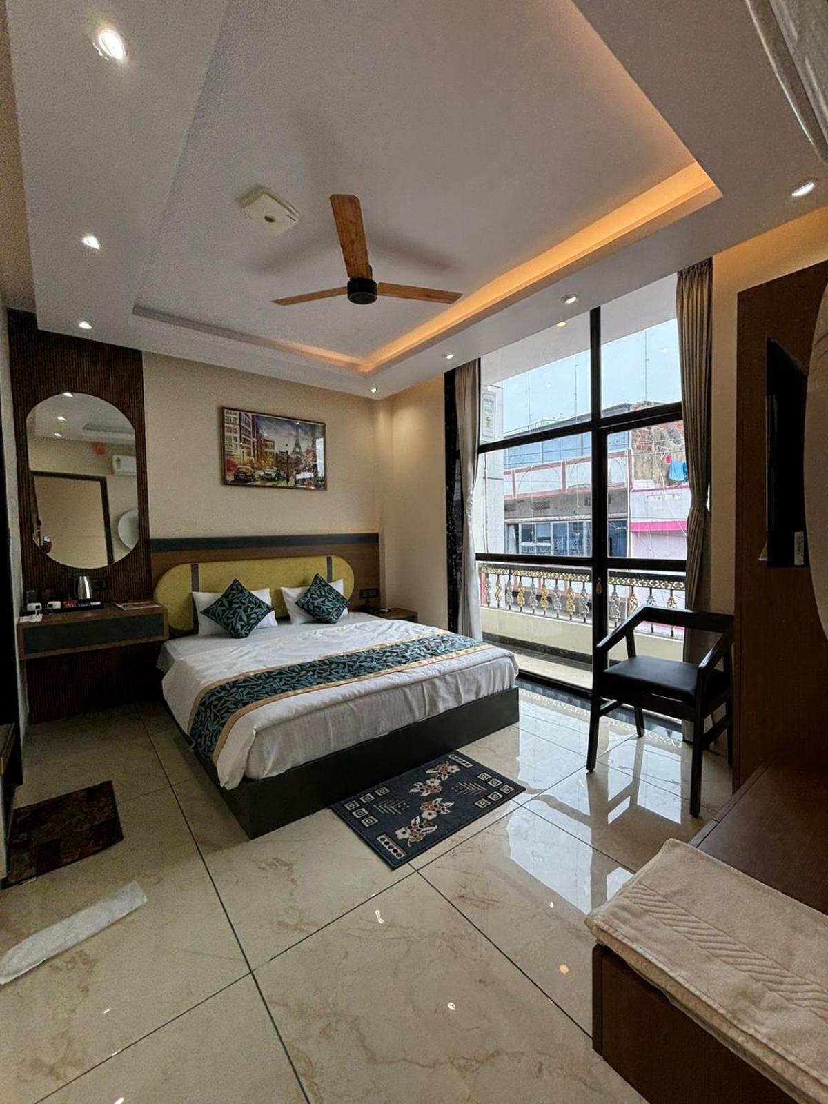 Hotel Shakuntla Palace - 400 Meters Away From Vishnu Pad Temple 7 Mins Walk Gaya Eksteriør bilde